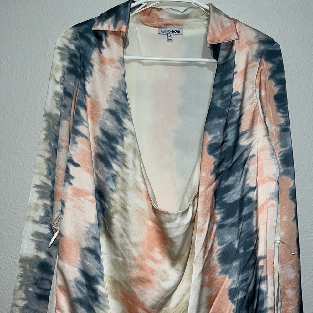 Pre-loved Tie Dye Mini Dress-Coral Comb Color - Picture 4 of 6